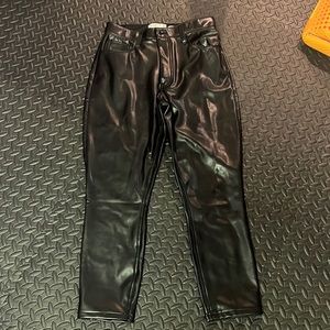 NWT Abercrombie Curve Love Vegan Leather Skinny Pant 30S